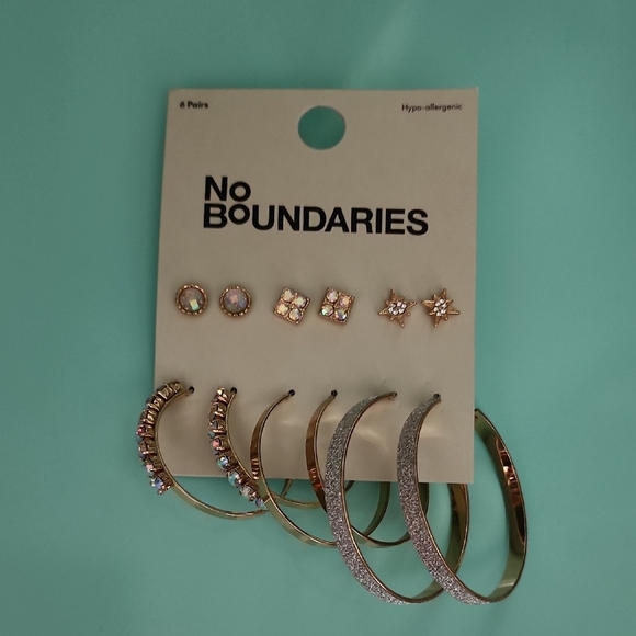 No Boundaries Gold and Silver Earring Set - Picture 1 of 3
